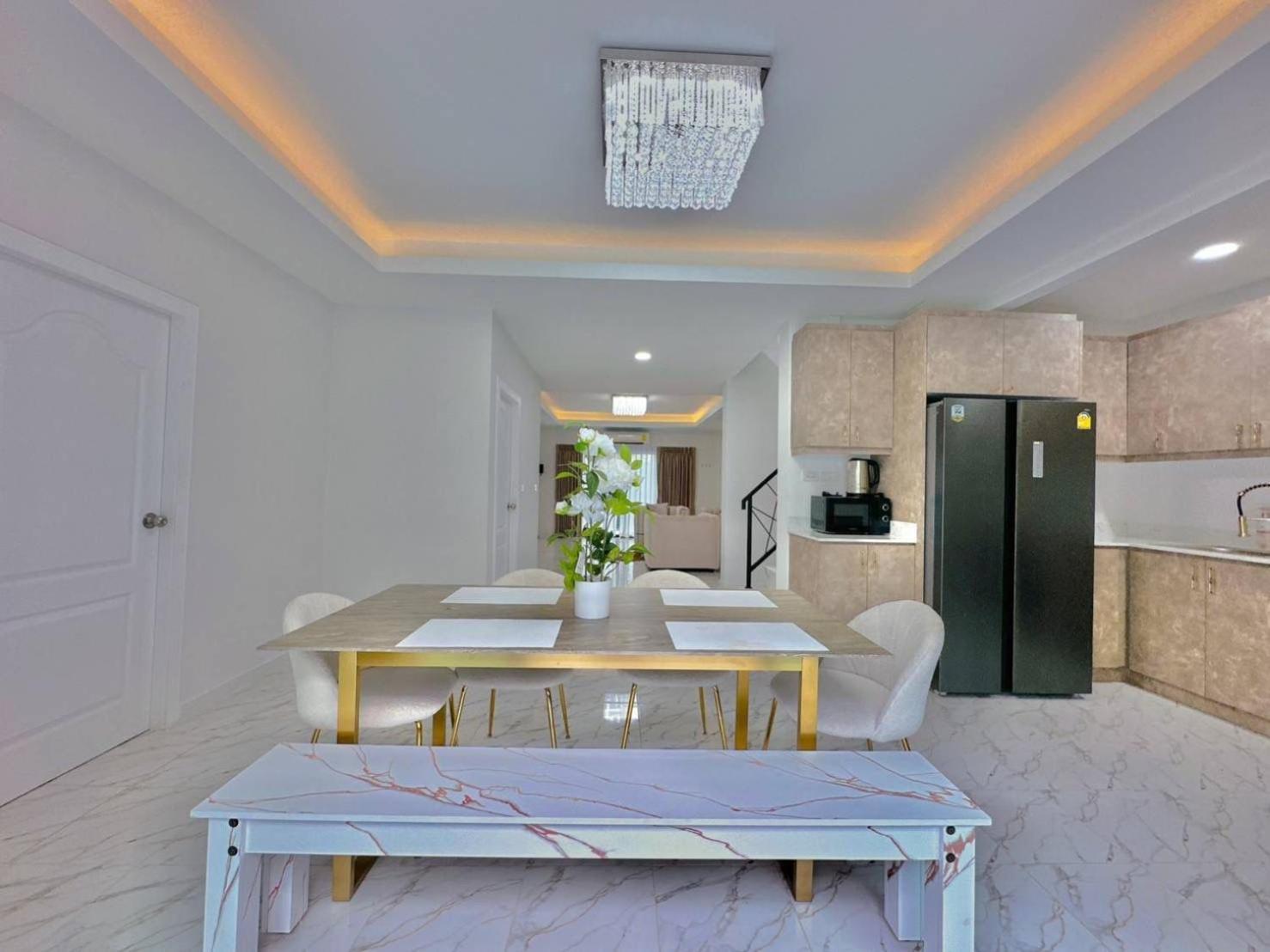 4Bedroom Pool Villa Near Walking St Bonk Pattaya Exteriör bild