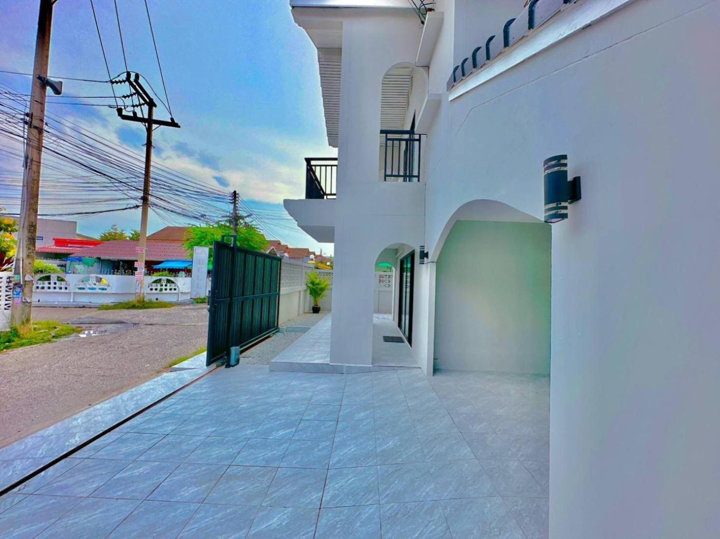 4Bedroom Pool Villa Near Walking St Bonk Pattaya Exteriör bild